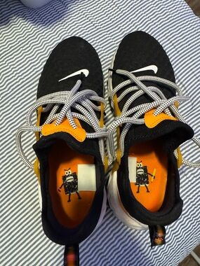 Nike Kids Black and Orange Lightweight Sneakers